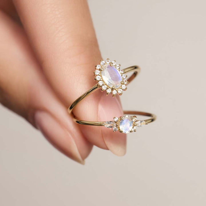 Moonstone Muse Ring | Gold