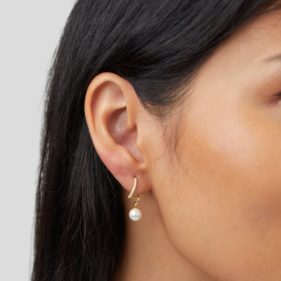 Tam Pearl Wave Earrings